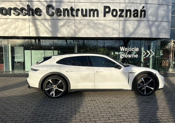 Porsche Taycan cena 359700 przebieg: 37000, rok produkcji 2022 z Braniewo małe 172